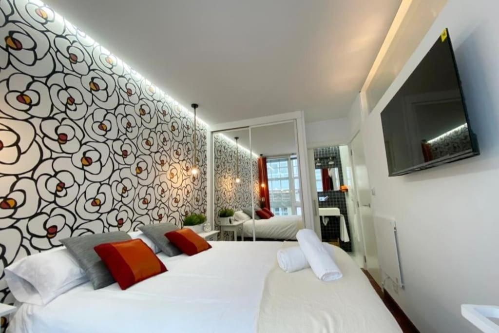 Ferienwohnung Apartamento 2H 2B En El Centro Con Garaje A Coruña Exterior foto